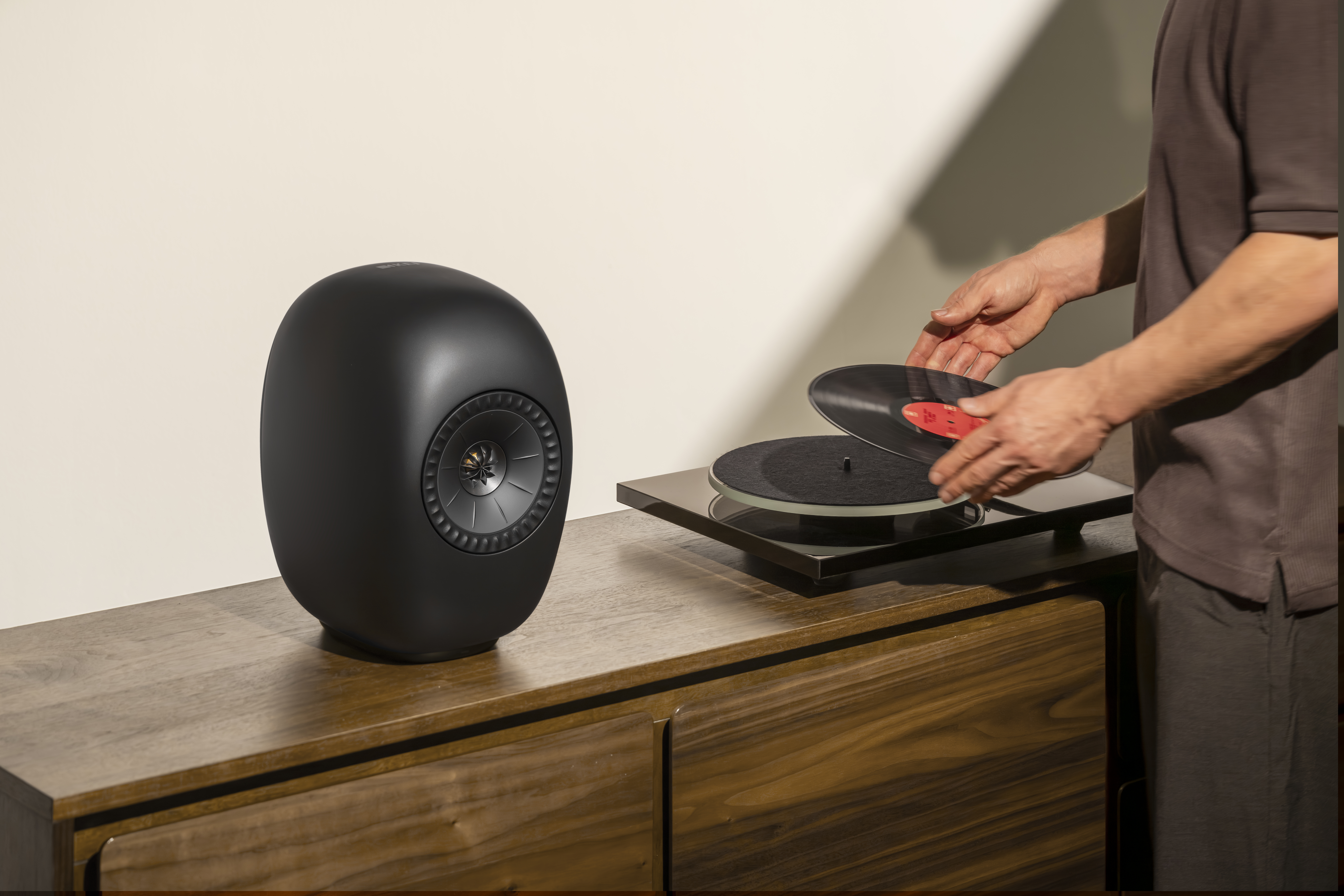 Moderne speakers, compatibel met oude vinyl